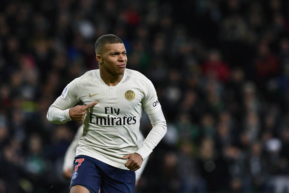 潘功胜：灵活高效运用降准降息等多种货币政策工具 今年降准降息还有一定的空间